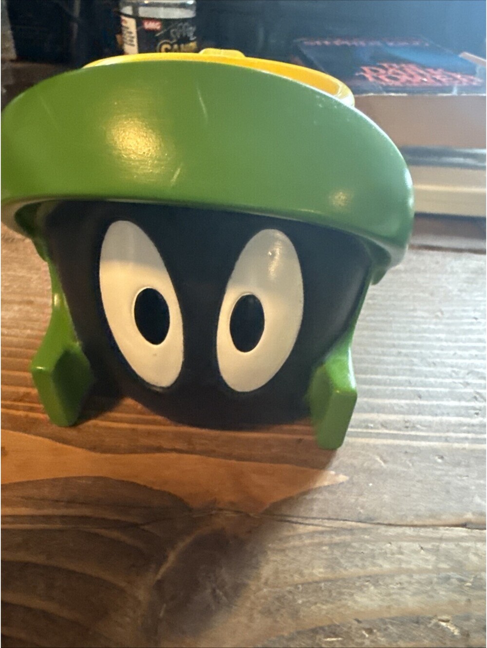 New Cute & Gorgeous 3.5" Marvin the Martian Black, Green & Yellow Coffee/Tea Mug